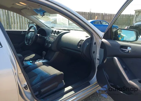 2011 Nissan Altima 2.5 S z USA, uszkodzony, nr VIN 1N4AL2AP5BC133606